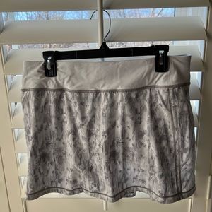 Pace rival mid rise skirt